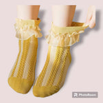 Ankle Socks w/Lace Ruffle